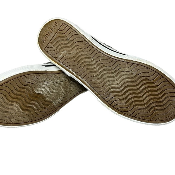 Sperry Cheetah Print Boat Shoe, 6.5M, slight imperfection on left shoe. - Picture 6 of 8